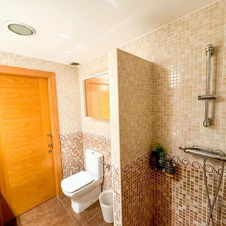 Step To El Pilar 2 Turistea *