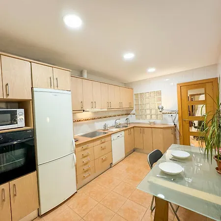 Step To El Pilar 2 Turistea Apartman Zaragoza