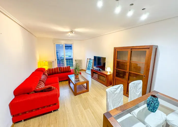 Step To El Pilar 2 Turistea *